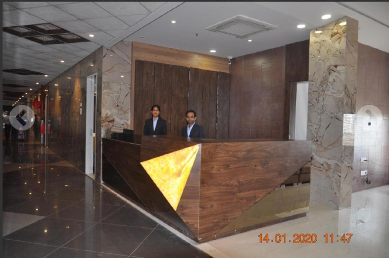 Meridian Hotel & Banquet Surat Exterior photo